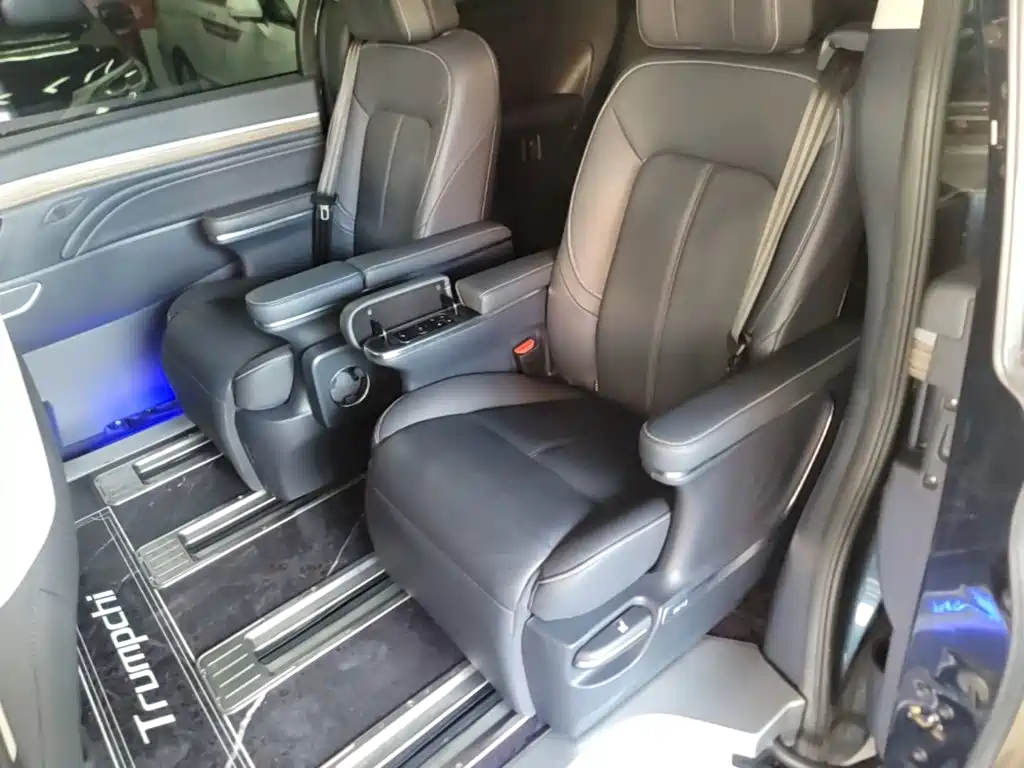 GAC Trumpchi M8 2023 — фото 17