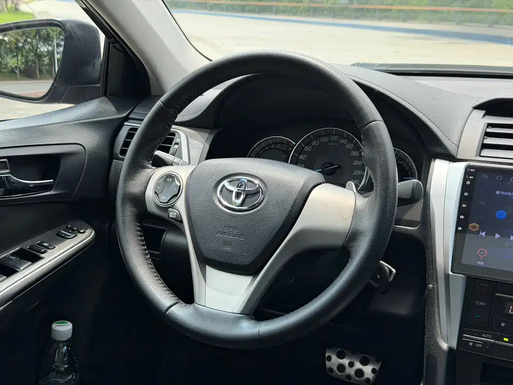 Toyota Camry 2015