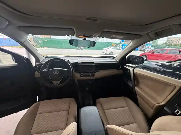 Toyota RAV4 2013