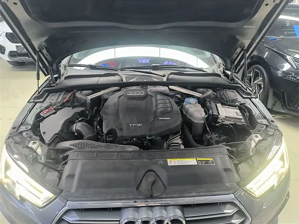 Audi A4L 2019 — фото 10