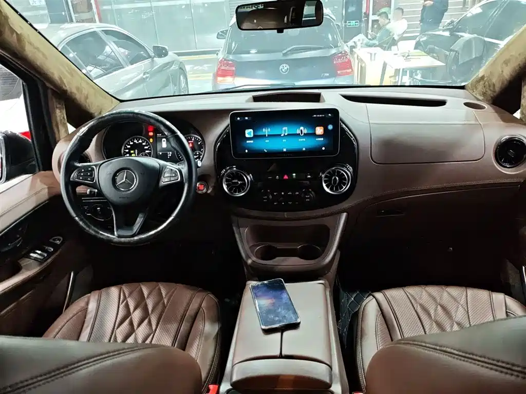 Mercedes-Benz Vito 2022 — фото 12
