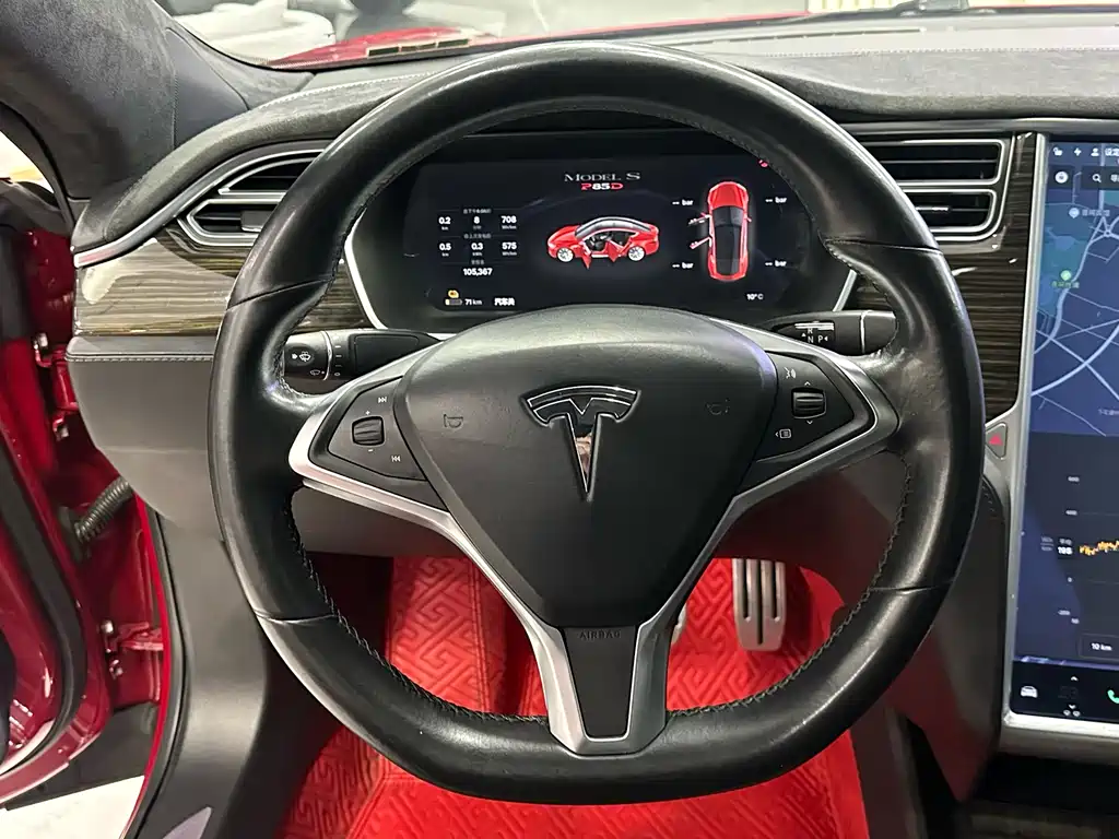 Tesla Model S 2016 — фото 14