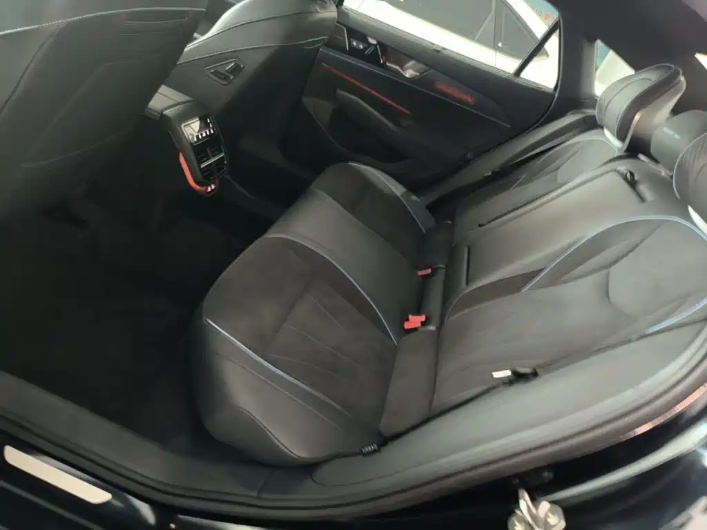 Volkswagen Passat 2025 — фото 17