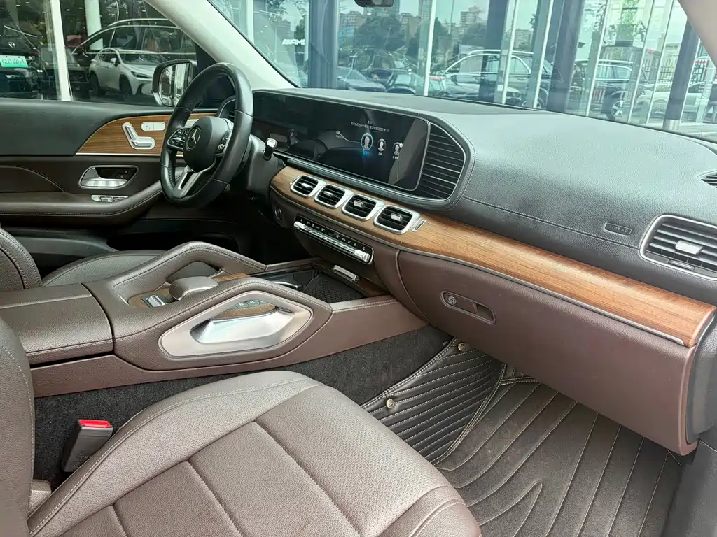 Mercedes-Benz GLE New Energy 2021 — фото 20