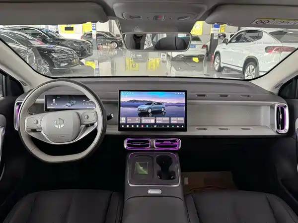 Leapmotor B01 2025