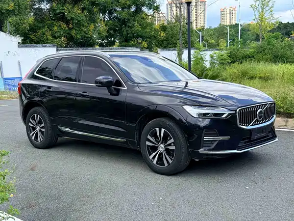 Volvo XC60 2022