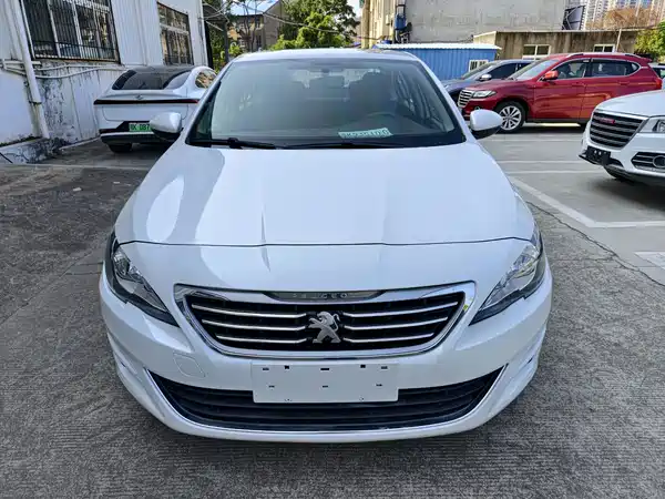 Peugeot 408 2015
