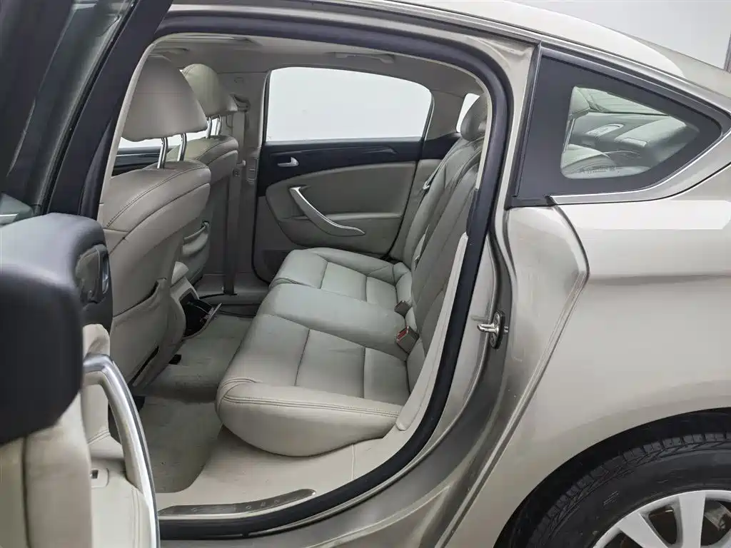 Citroen C5 2015 — фото 15