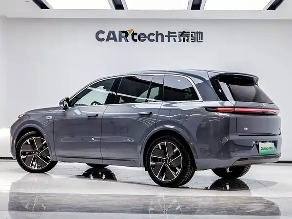 Li Auto L8 2025