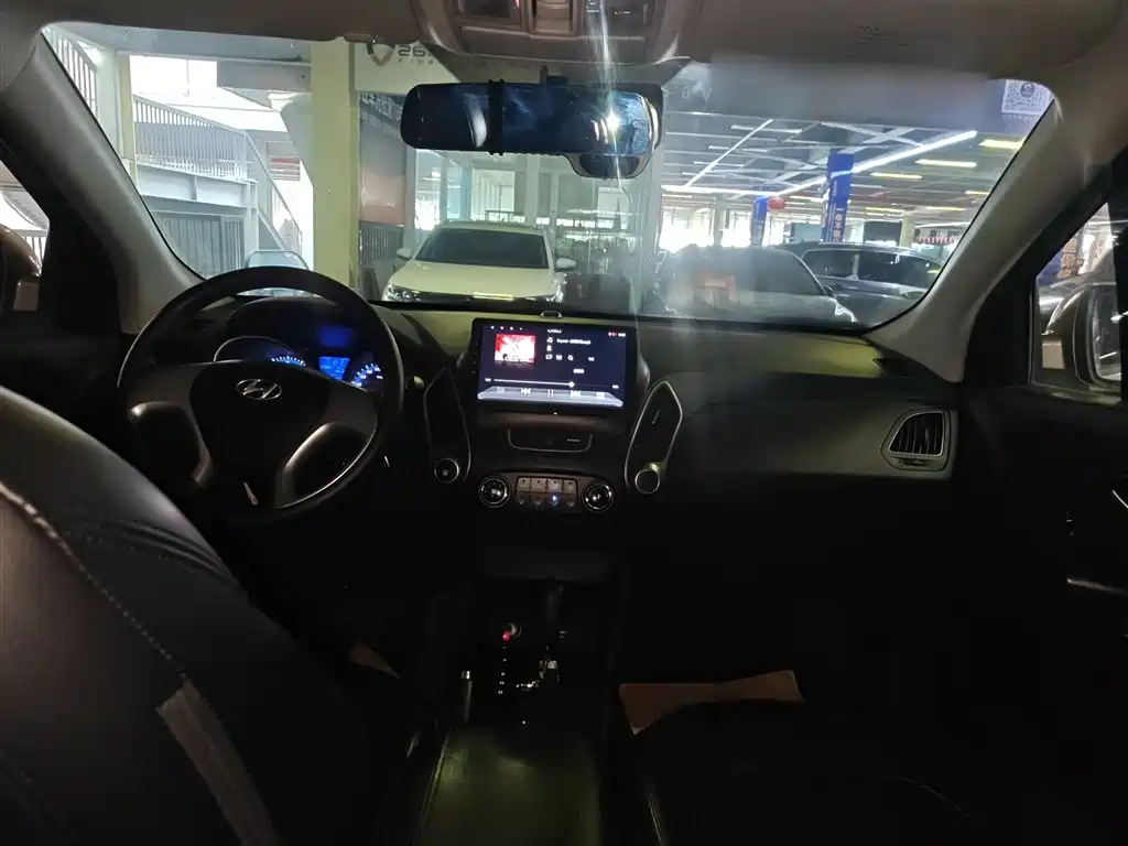 Hyundai ix35 2016 — фото 10