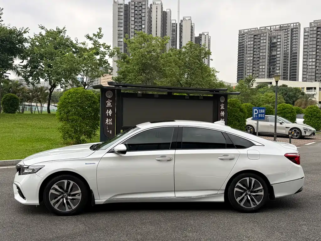 Honda Inspire 2021 — фото 7
