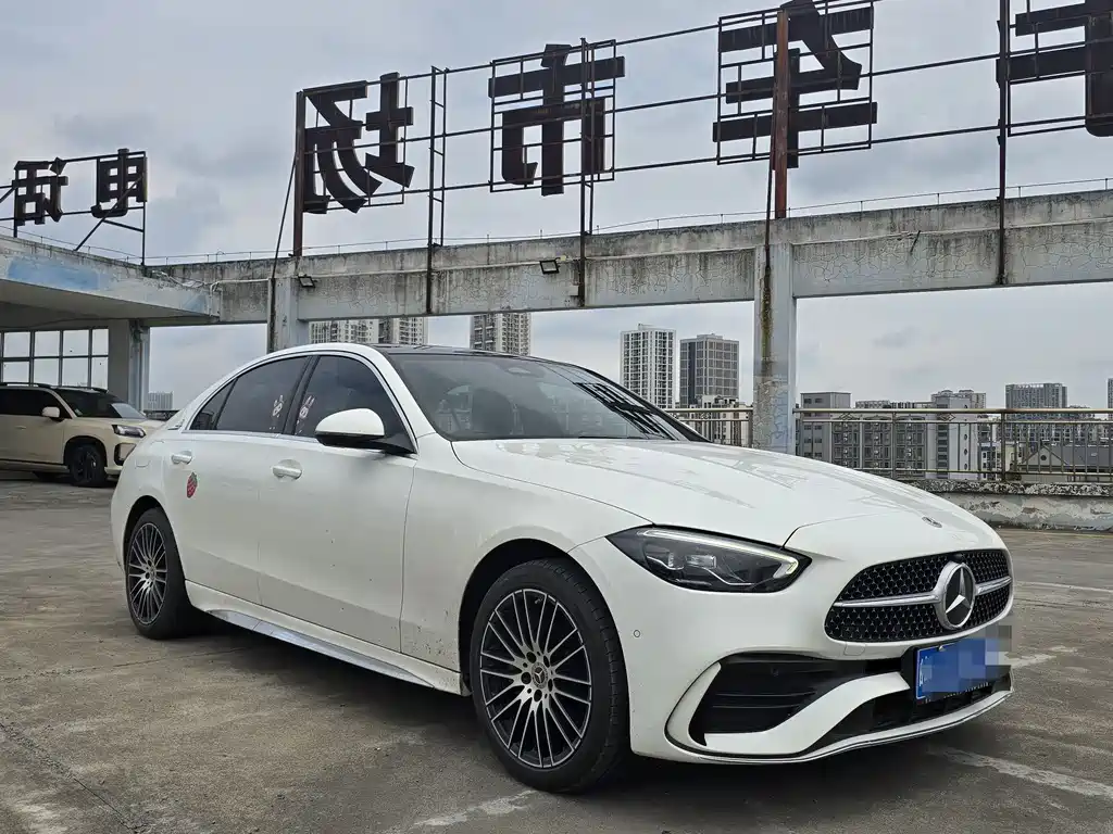 Mercedes-Benz C-Class 2022