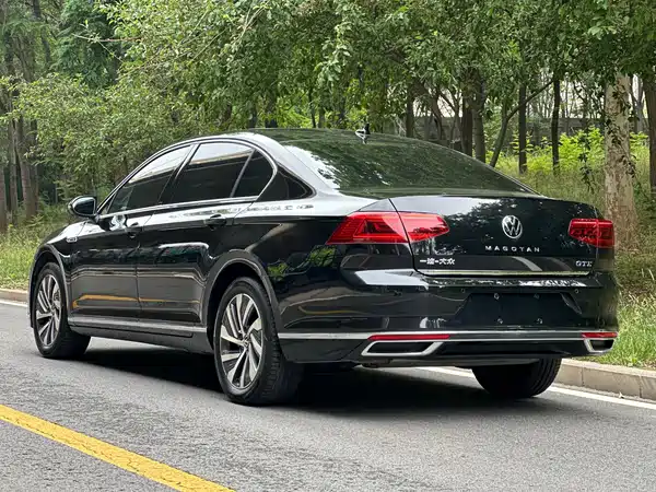 Volkswagen Magotan PHEV 2022