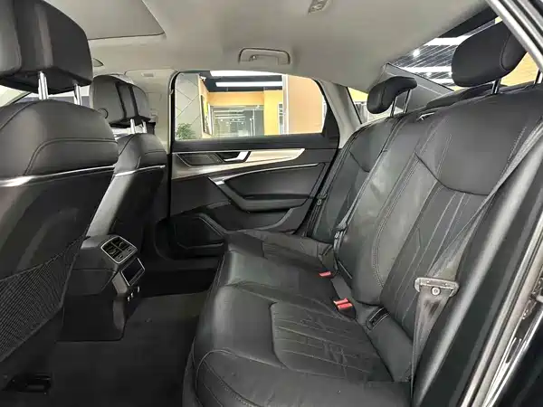 Audi A6L 2020
