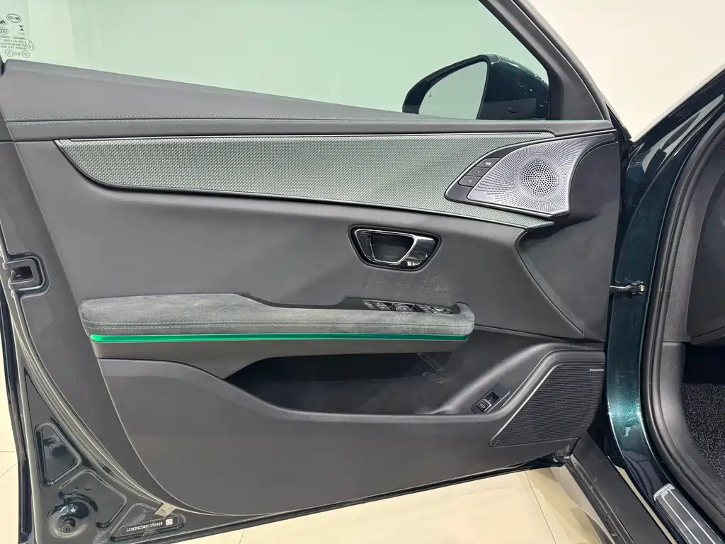 BYD Han 2023 — фото 9