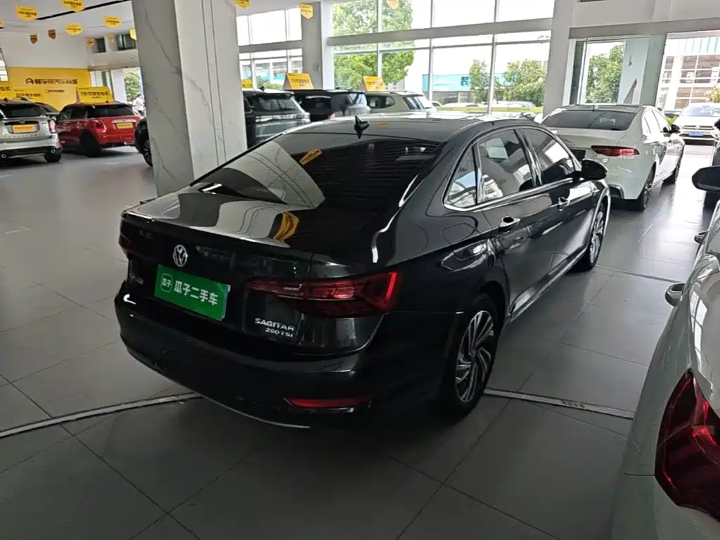 Volkswagen Sagitar 2022