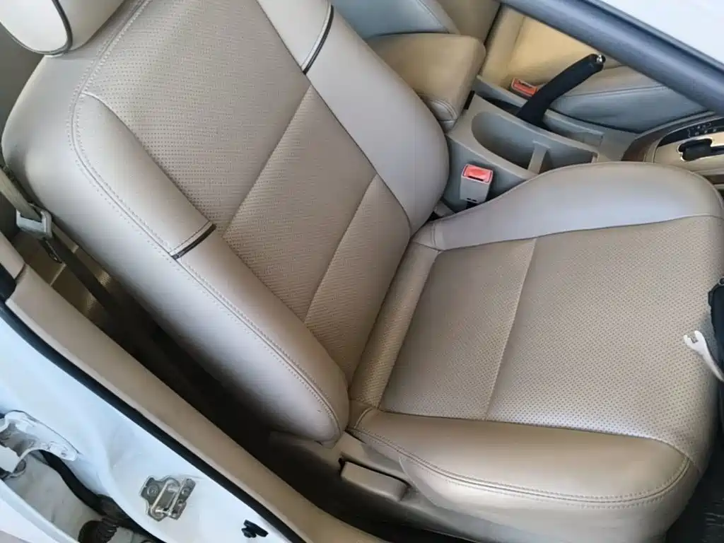 Buick Excelle 2015 — фото 25