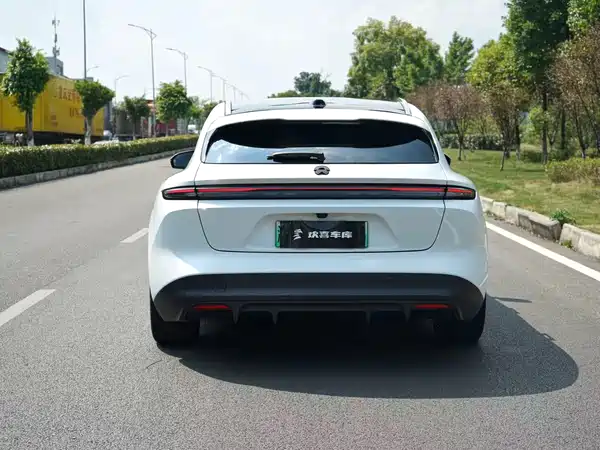NIO ET5T 2023