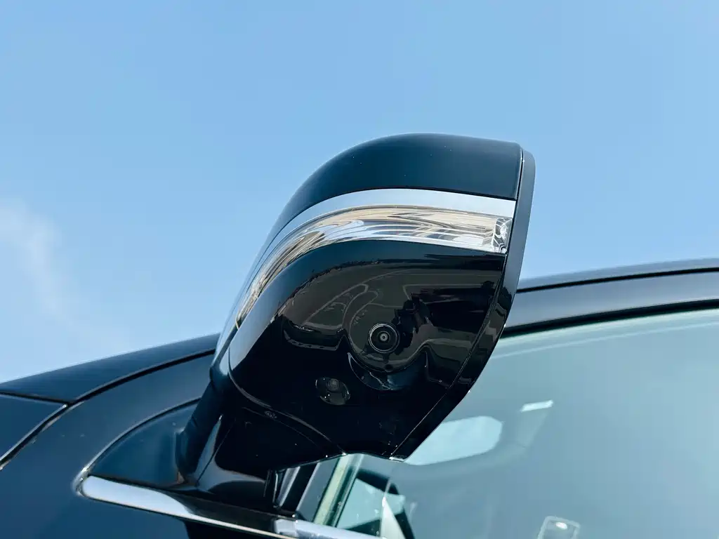 Lincoln Navigator 2025 — фото 10