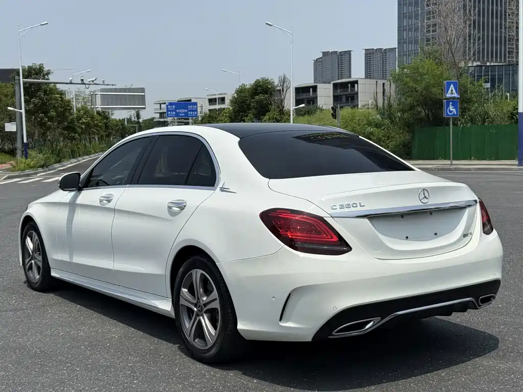 Mercedes-Benz C-Class 2021 — фото 10