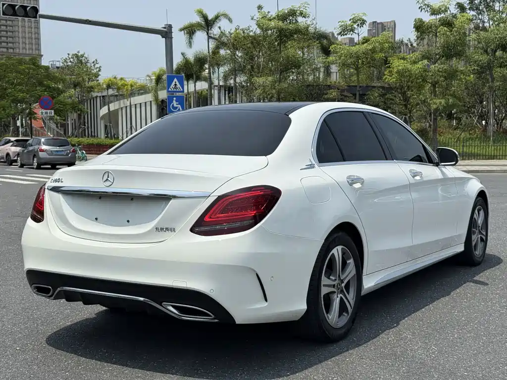 Mercedes-Benz C-Class 2021 — фото 12