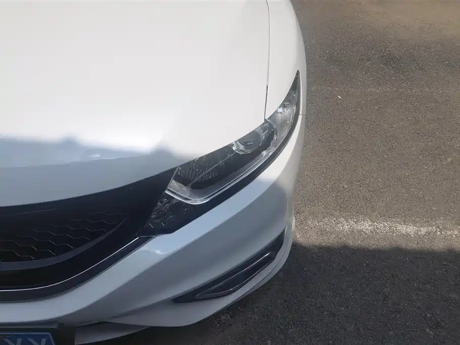 Honda Jade 2016