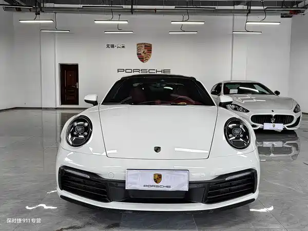 Porsche 911 2021