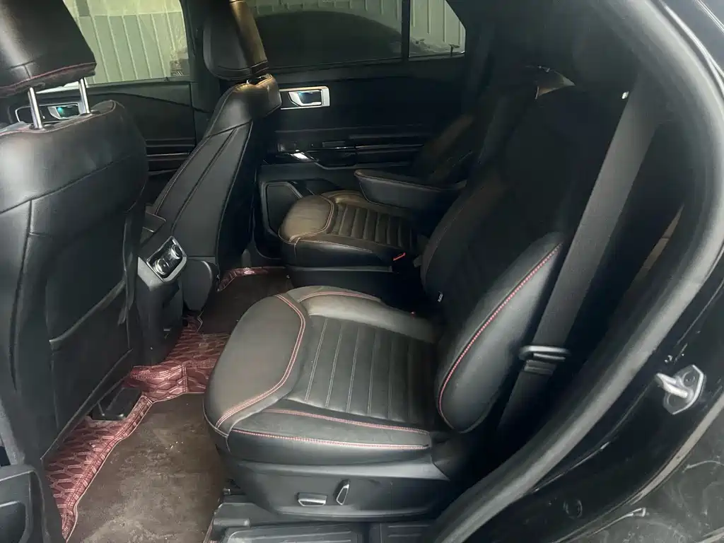 Ford Explorer 2023