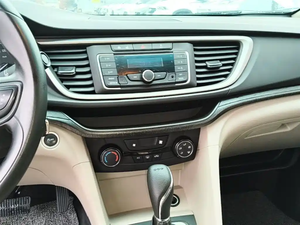 Buick Excelle 2019 — фото 13