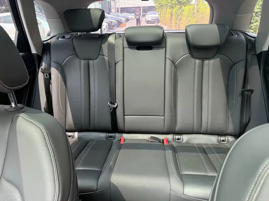 Audi Q5L 2022