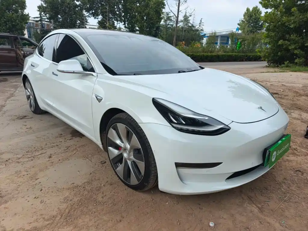Tesla Model 3 2019 — фото 4