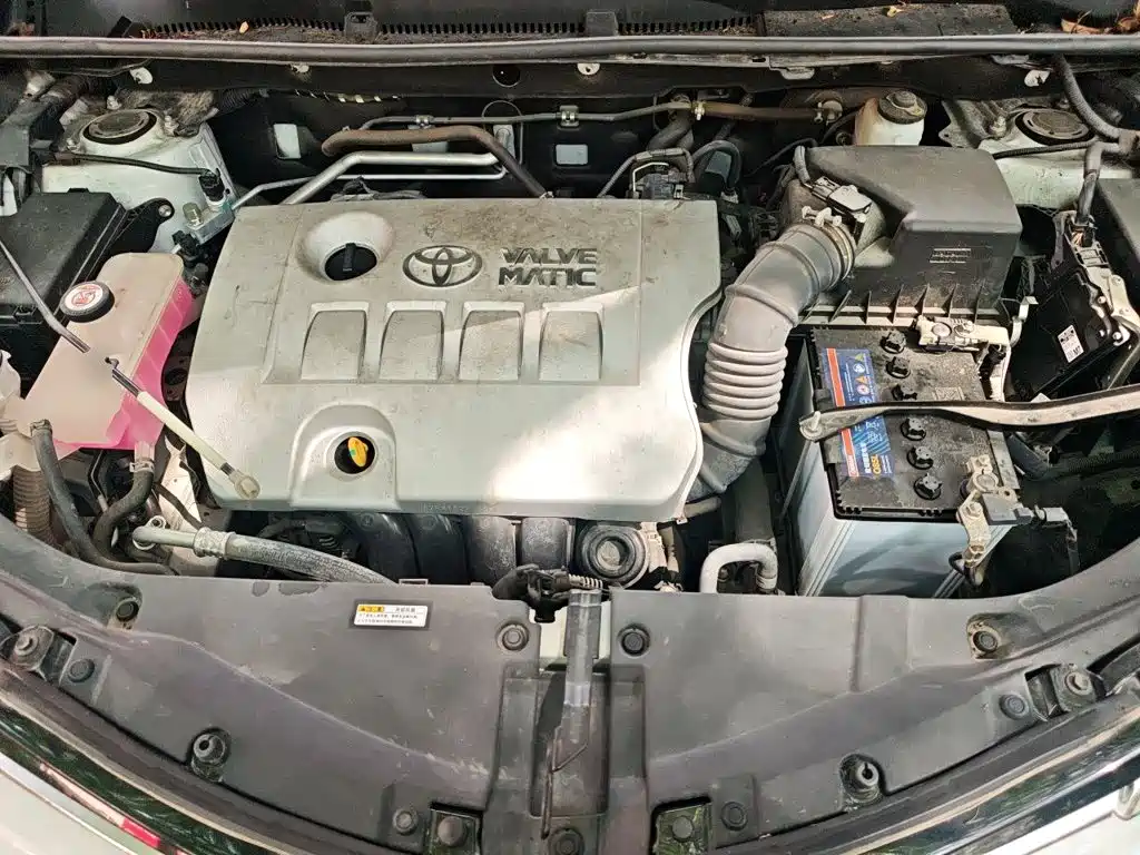 Toyota RAV4 2019 — фото 21