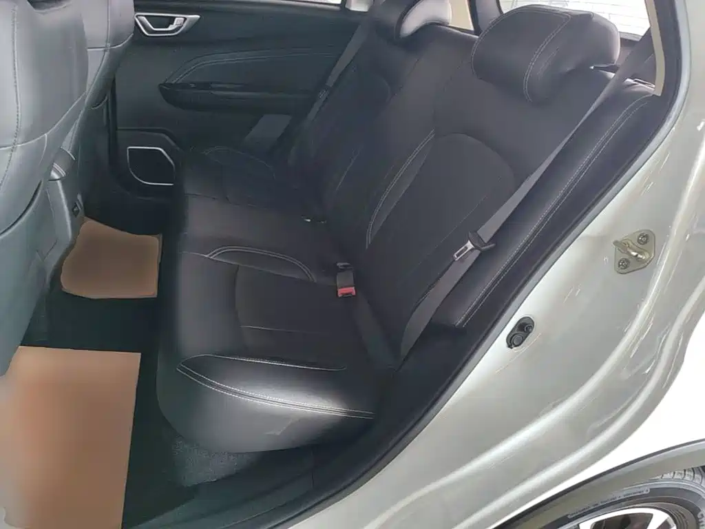 Geely Vision X3 2019 — фото 17