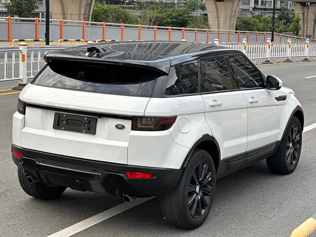 Land Rover Evoque 2018 — фото 14