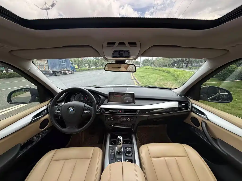 BMW X5 2017 — фото 11