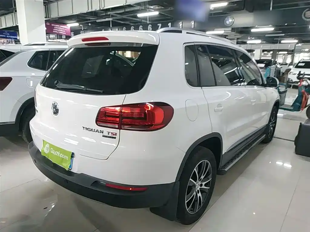 Volkswagen Tiguan 2014 — фото 7