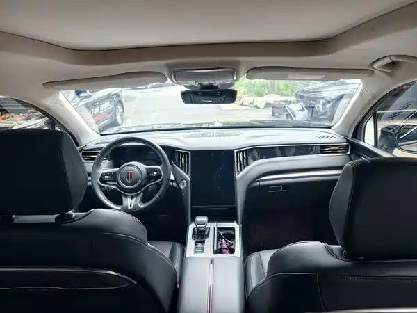 Hongqi HS7 PHEV 2024