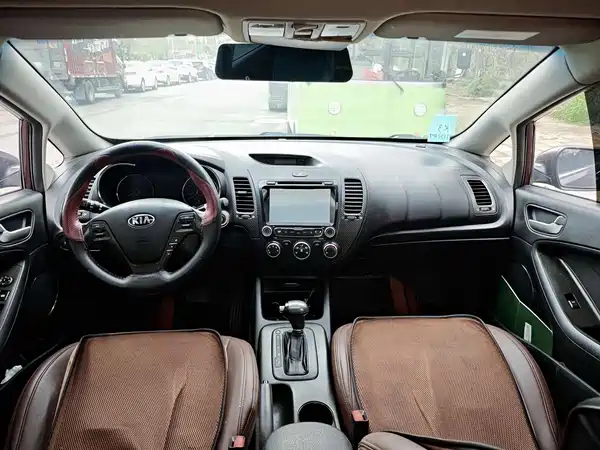Kia K3 2013