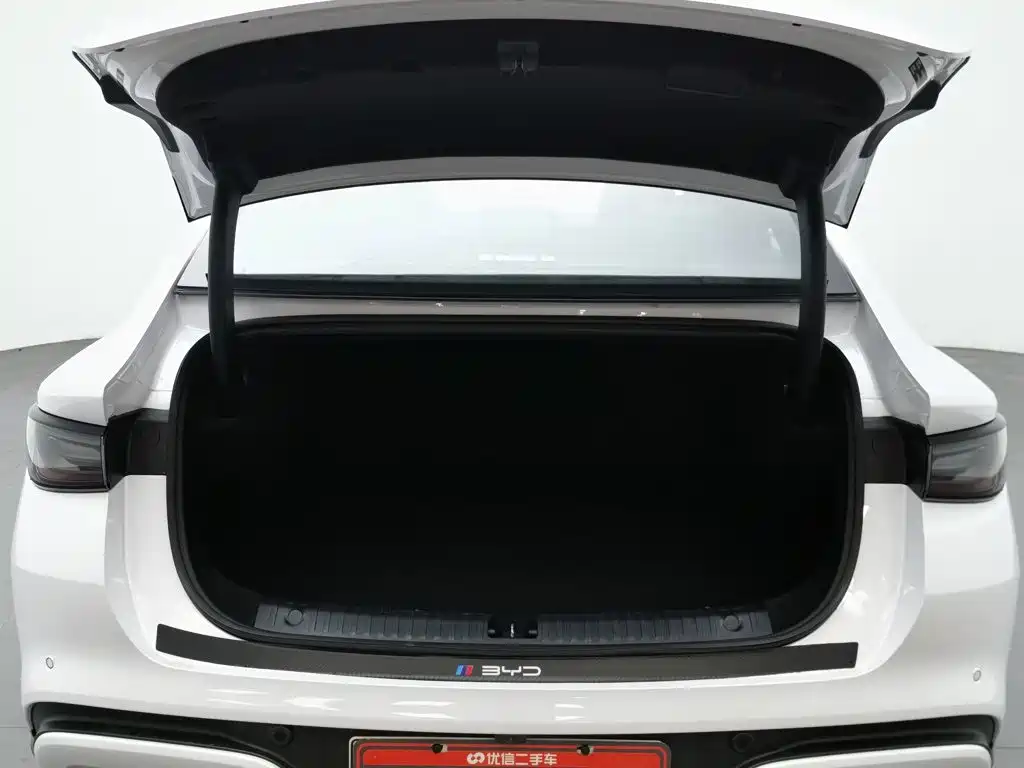 BYD Seal 06 2025 — фото 16