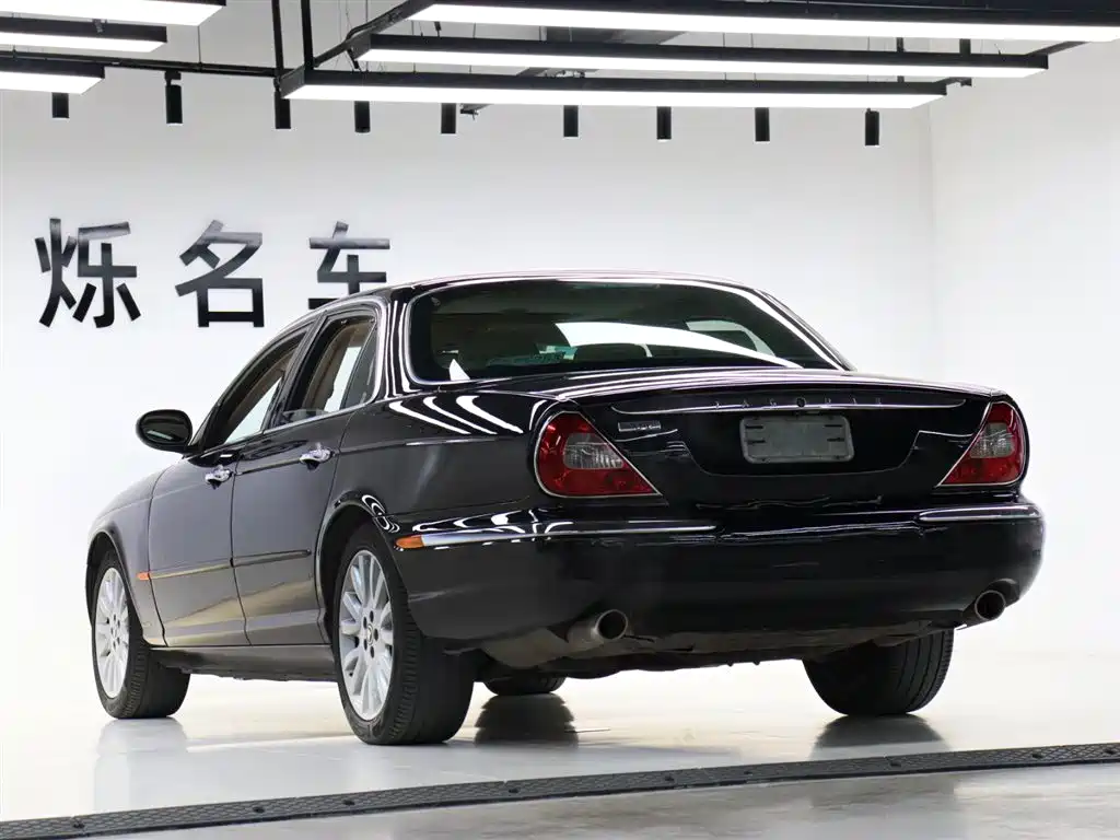 Jaguar XJ 2005 — фото 24