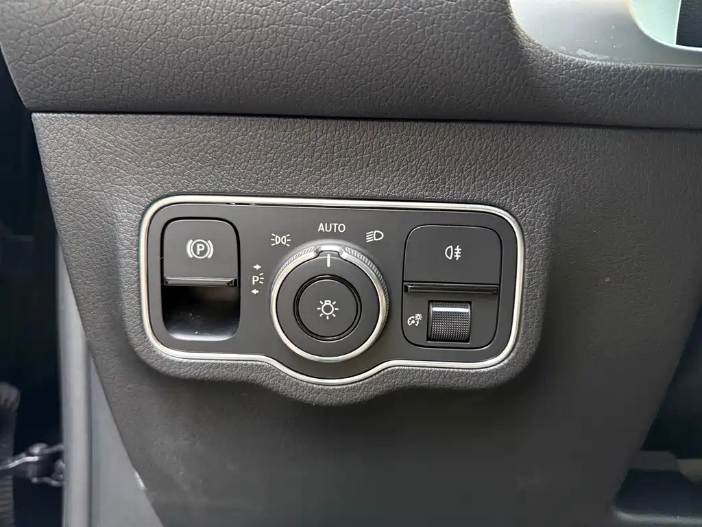 Mercedes-Benz GLB 2022 — фото 18