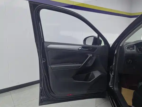 Volkswagen Tiguan L 2021
