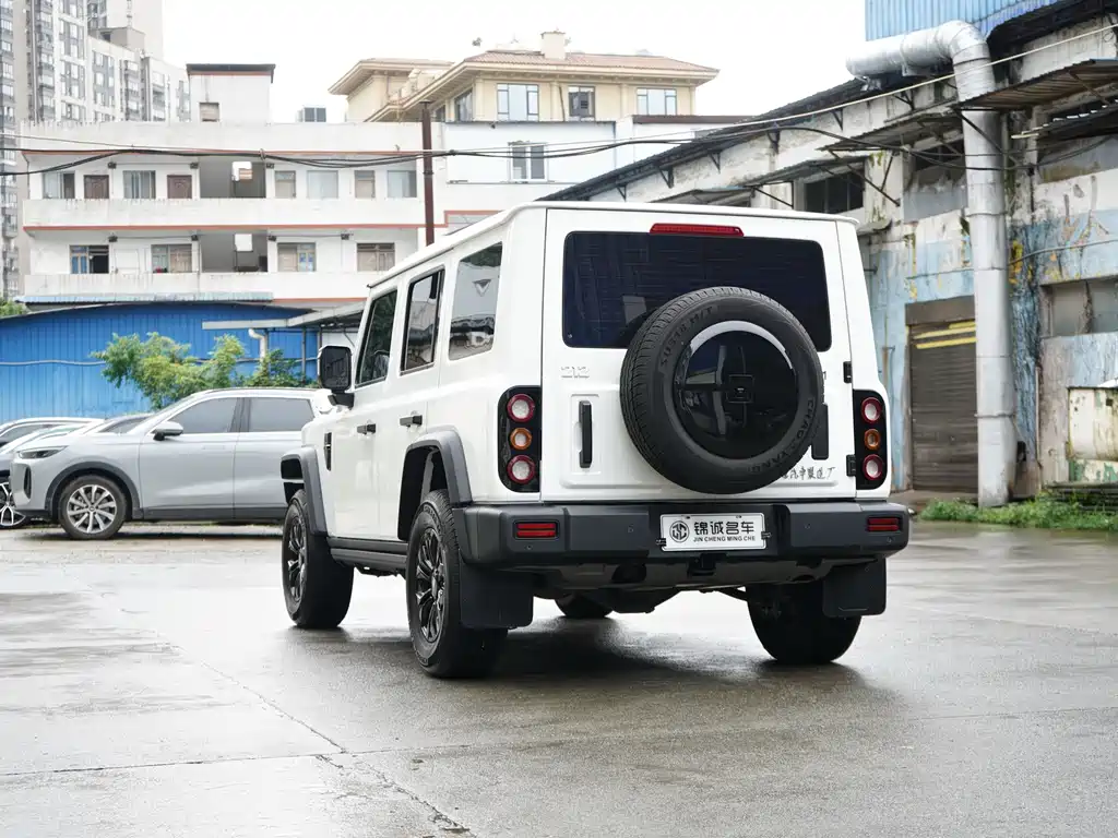 212 212 T01 2025