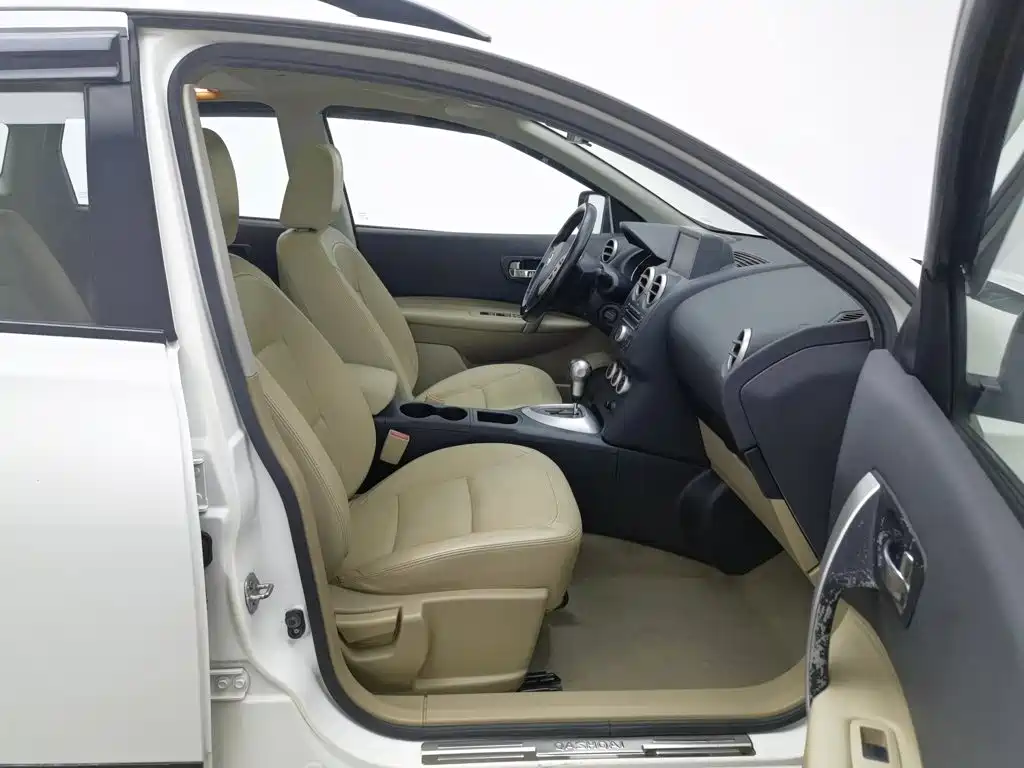 Nissan Qashqai 2012 — фото 23