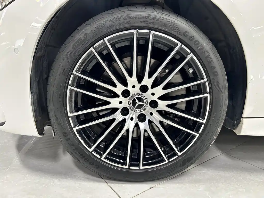Mercedes-Benz C-Class 2022 — фото 12