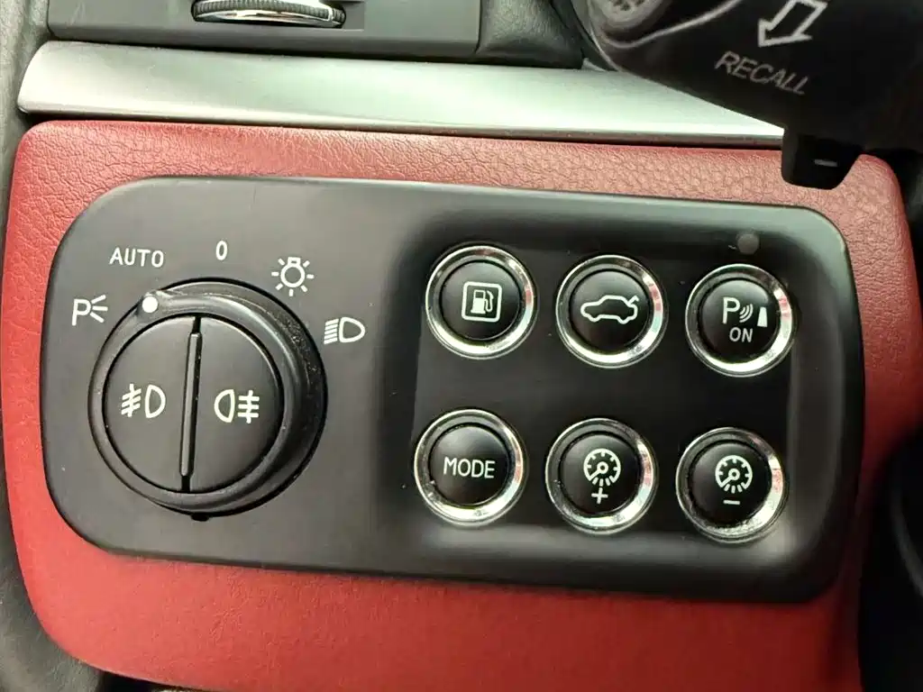 Maserati GranTurismo 2014 — фото 22