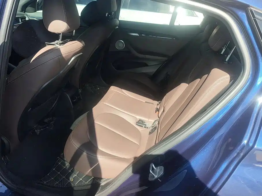 BMW X2 2021 — фото 11