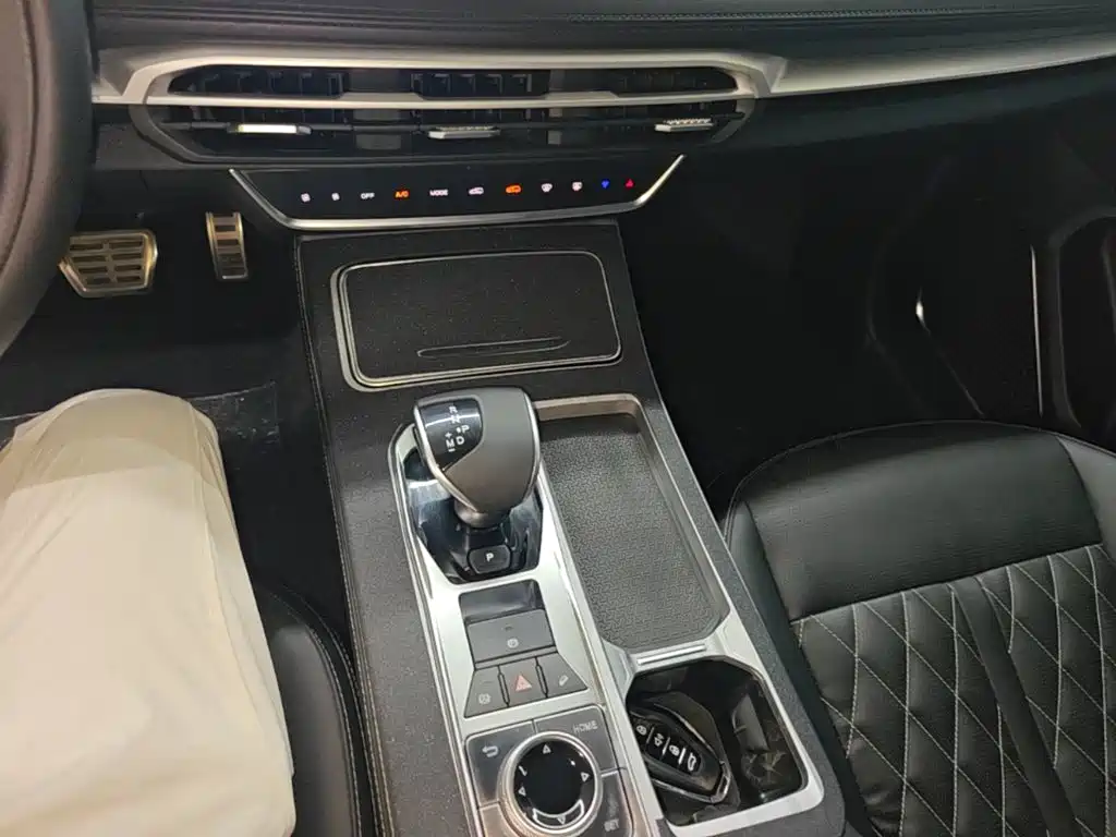 Jetour X70 PLUS 2022 — фото 14