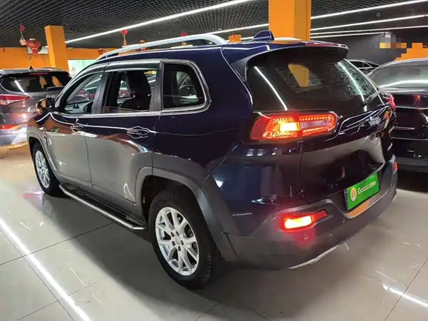 Jeep Cherokee 2018