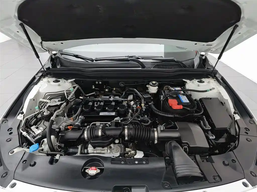 Honda Accord 2019 — фото 6